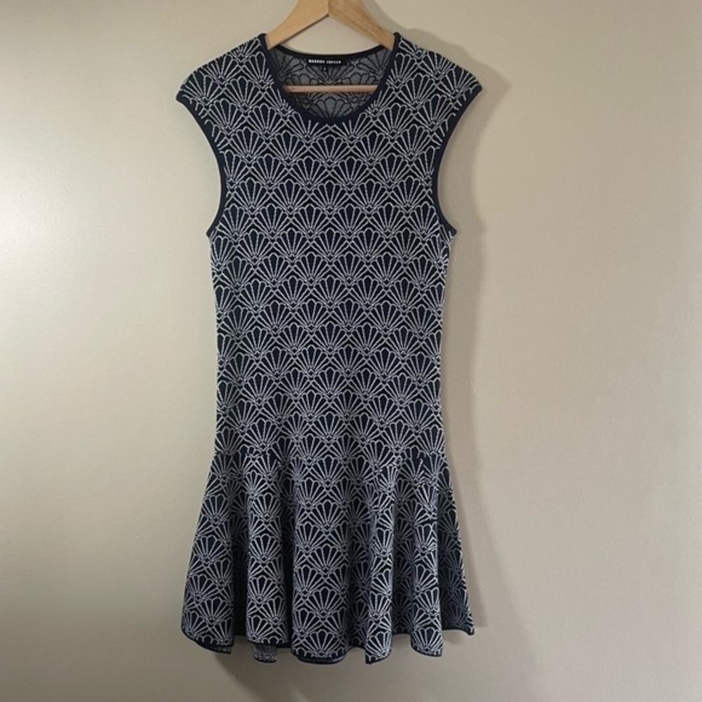 Markus Lupfer Fit & Flare Dress Large Navy White Jacquard Fan Shell Knit Skater